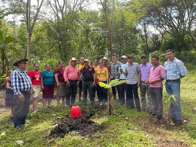 Comunidades fortalecidas en manejo de humedad de suelo y uso de tecnologías digitales