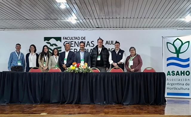 Agricultura vertical impulsa el intercambio de innovación para la horticultura en ALC